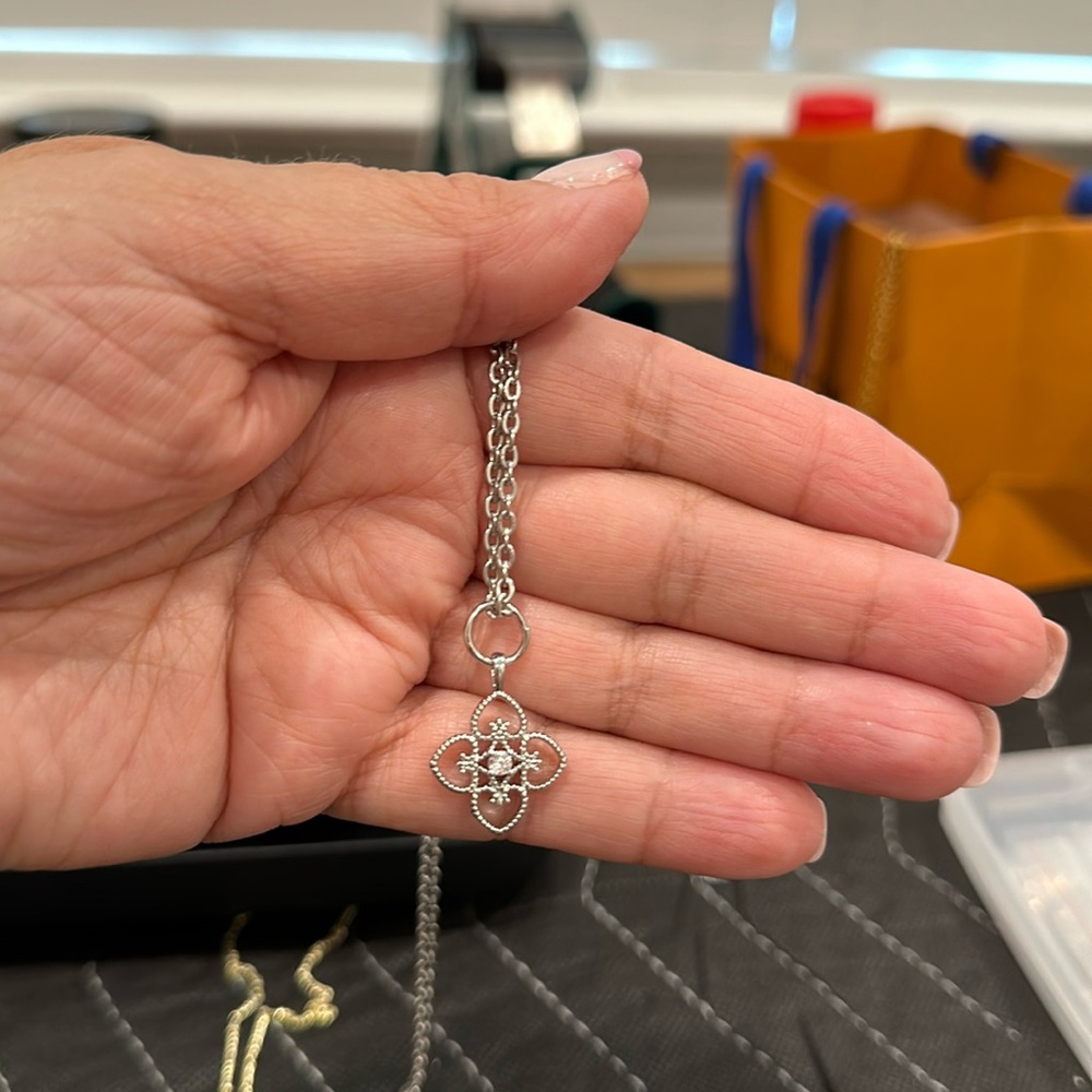 Clover Silver - image 1